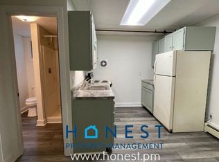 20 Academy St #3, Hallowell, ME 04347