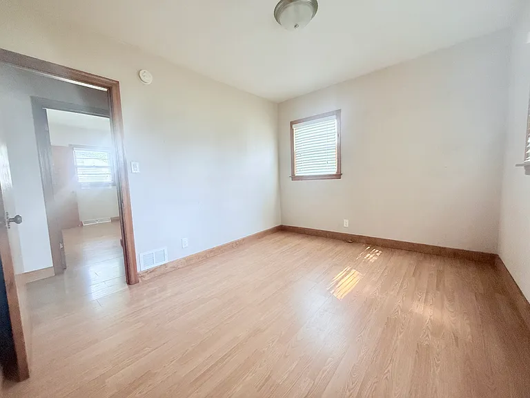 1171 Bourland Ave — Photo 9