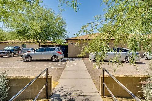 720 E. Lester St. Photo 1