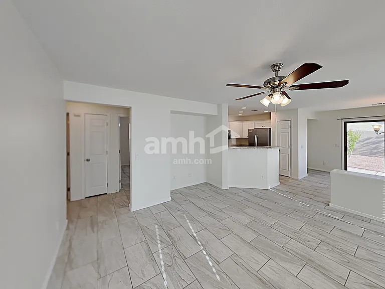2036 W Kristina Ave — Photo 8