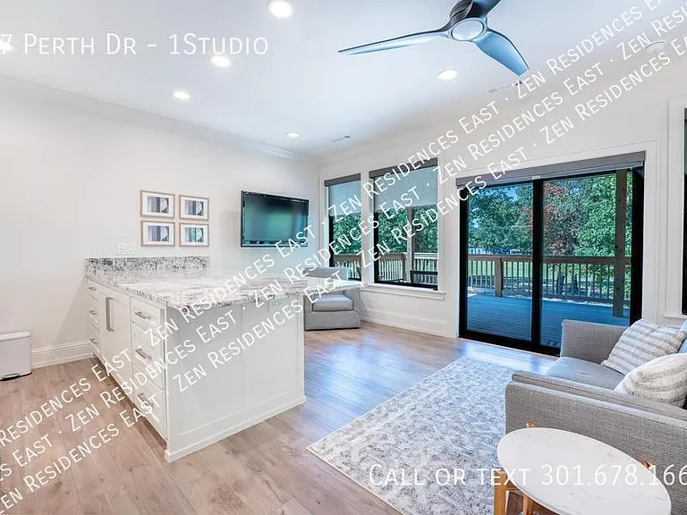 97 Perth Dr #1 — Photo 8