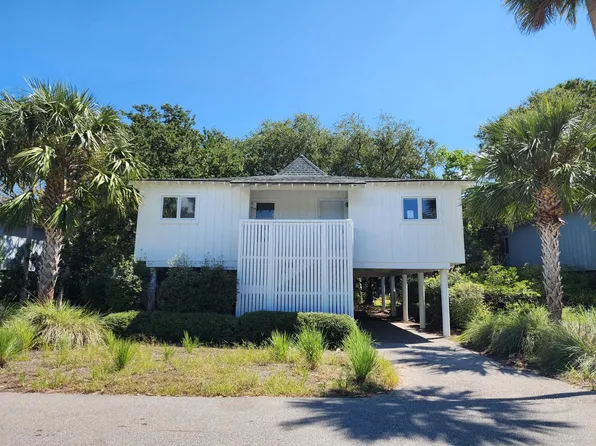 4 Sandpiper Ct, Isle Of Palms, SC 29451