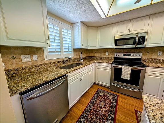 4th image of 3807 LAKE BAYSHORE DRIVE #H-416