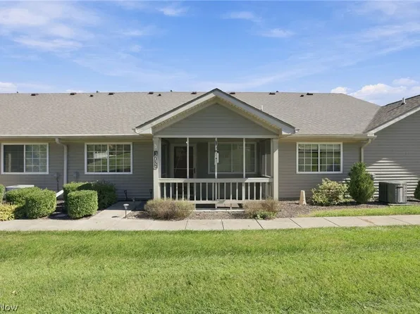 3732 Colony Hill Dr, Zanesville, OH 43701