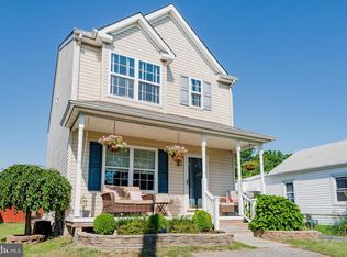 8010 W End Dr, Baltimore, MD 21226