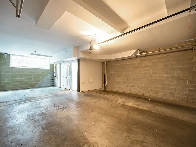 East Village Apartments — Photo 61