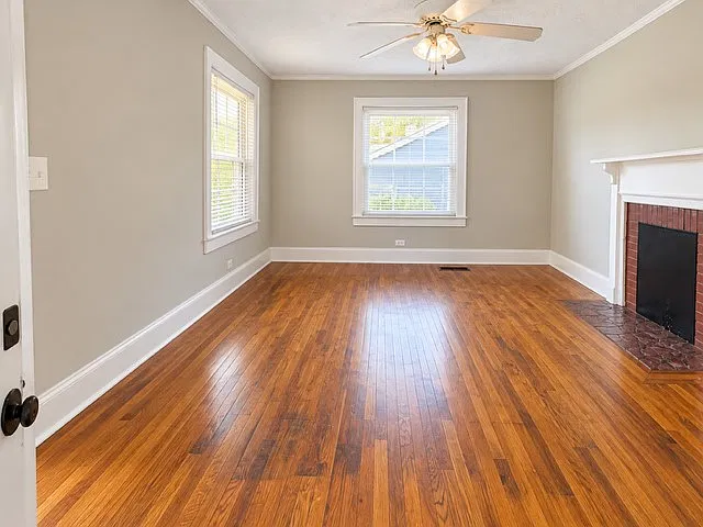615 E Maple Ave — Photo 3