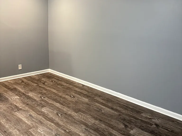 1031 Superior St #BASEMENT — Photo 11