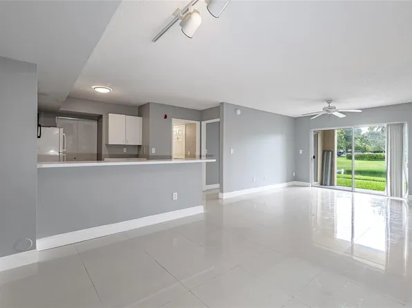 2600 S University Drive #124, Davie, FL 33328