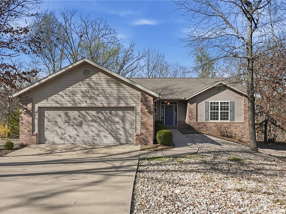 1st image of 3 Cambria Pl