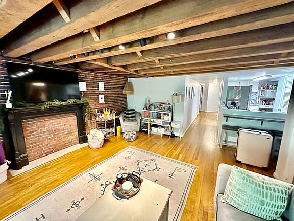 5th image of 102 Commercial St APT 4