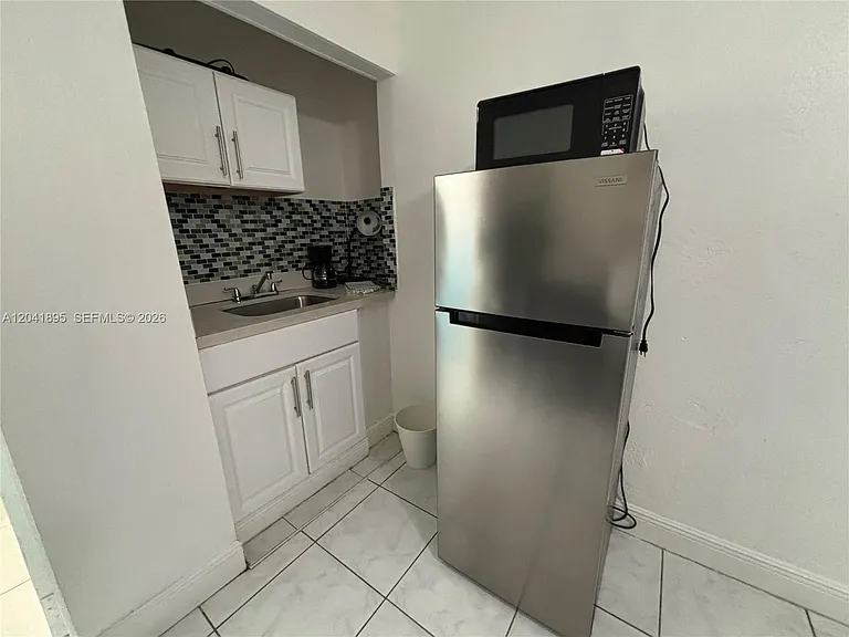 1843 Dewey St #118 — Photo 3