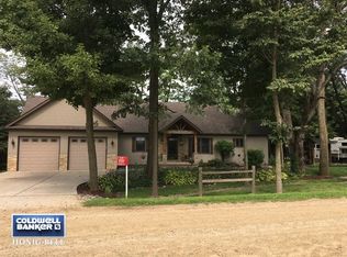 2151 N 41st Rd, Sheridan, IL 60551