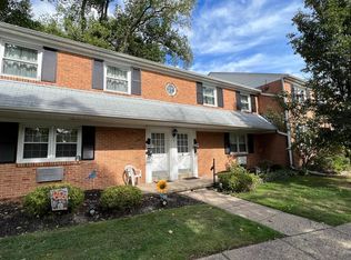 3 Beverly Ln, Stratford, NJ 08084