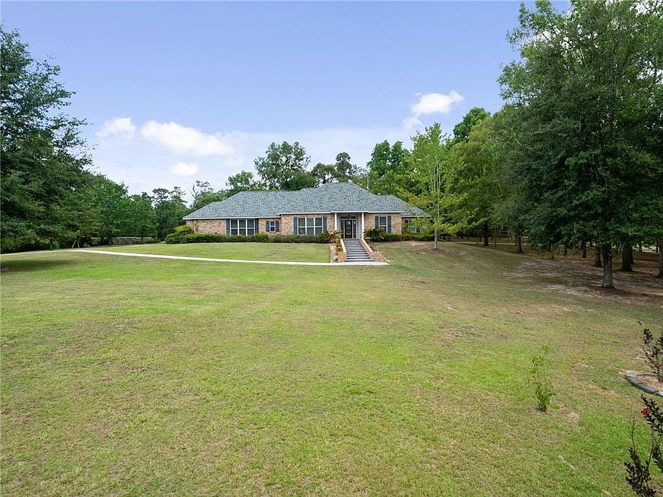 1st image of 109 Fleetwood Dr