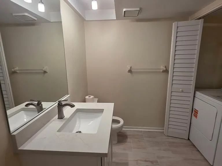 656 W Osceola St — Photo 13