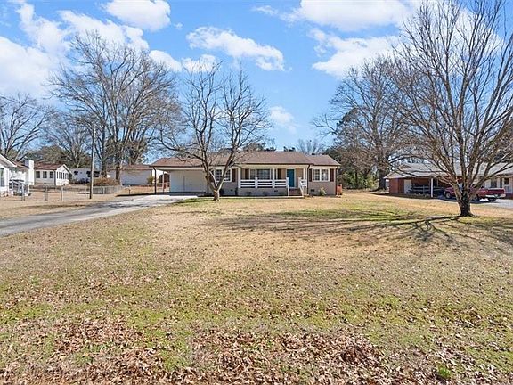 2nd image of 240 John Phillips Rd