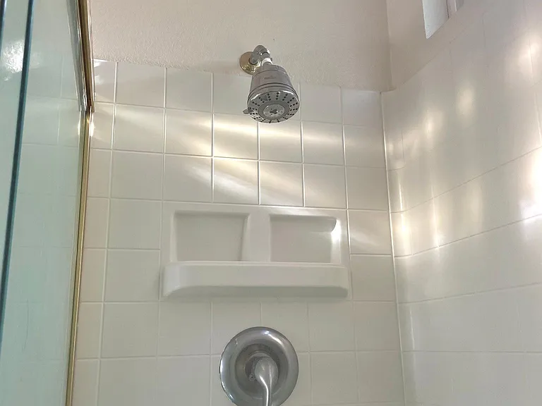 1297 Catalina Dr — Photo 3