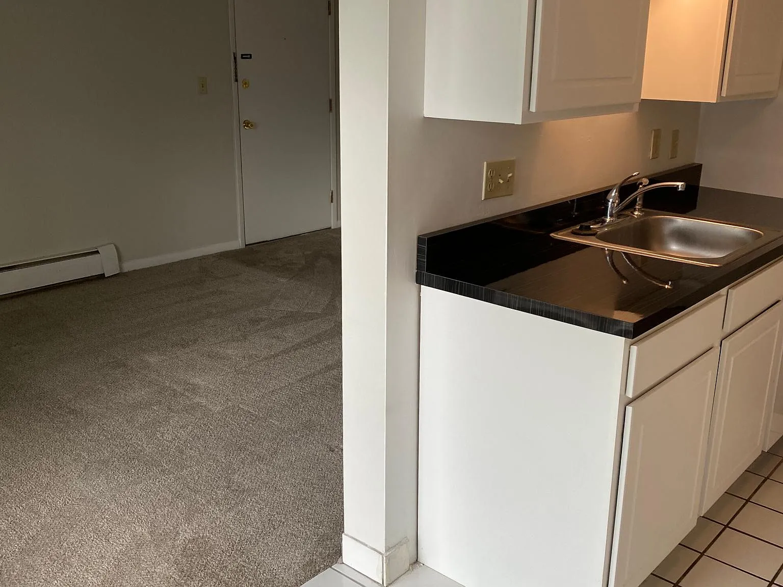 1 bed, 650 sqft, $995 — Photo 4