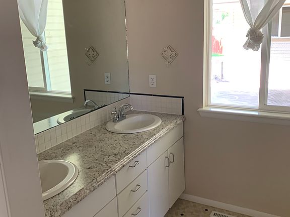 2nd image of 1791 N Eagle Creek Way