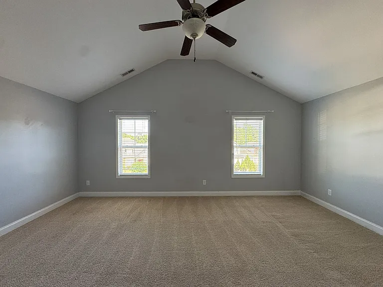 172 Huzzas Cir — Photo 14