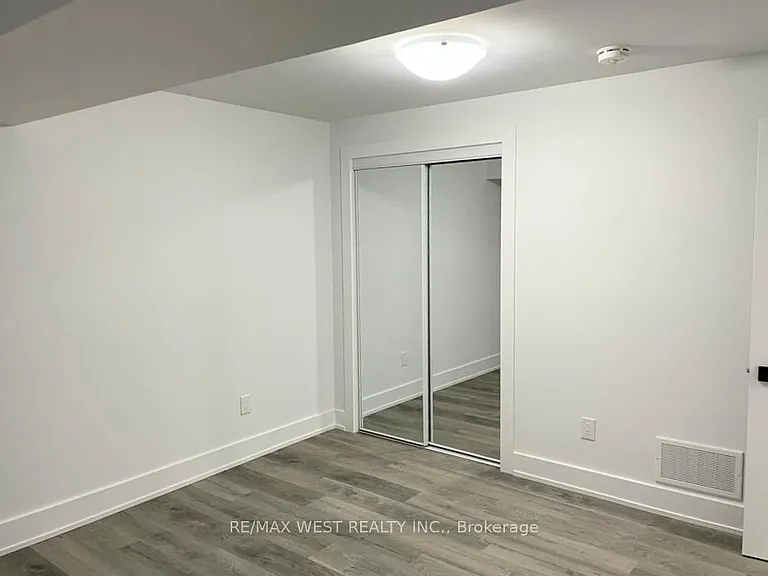 26 Smoothwater St #BASEMENT — Photo 8
