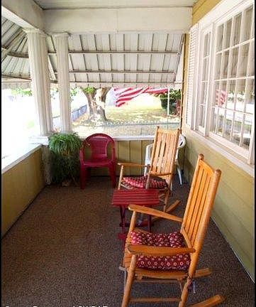 300 W Main Front Porch.JPG