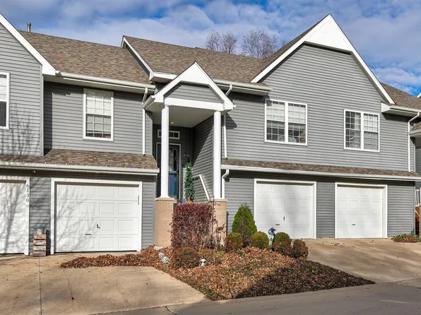 6128 Hickory Ln, Urbandale, IA 50322