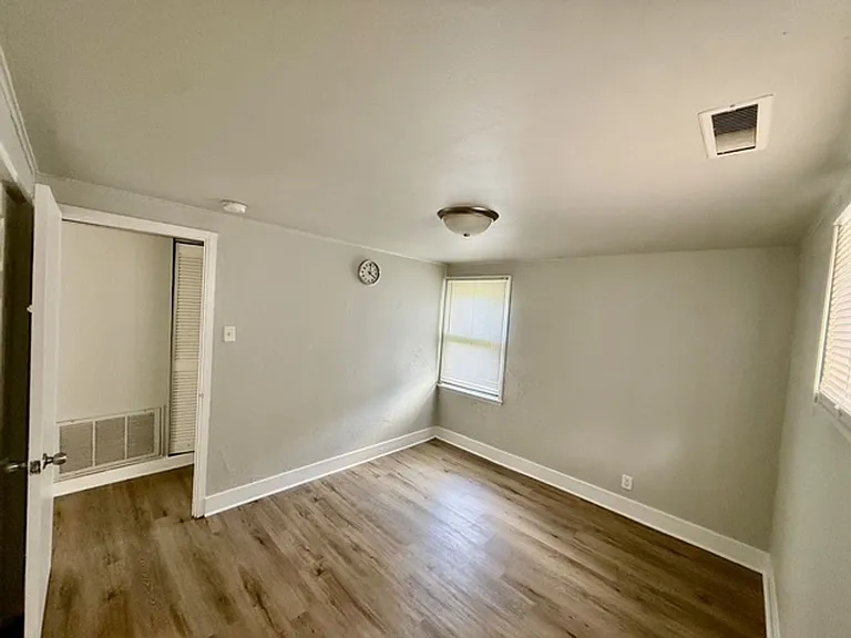 4341 Elm Ave — Photo 11