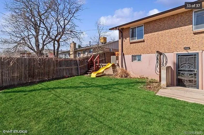 2 bed, 1358 sqft, $1,995 — Photo 3