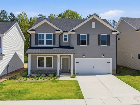 212 Armorial Ct, Willow Spring, NC 27592