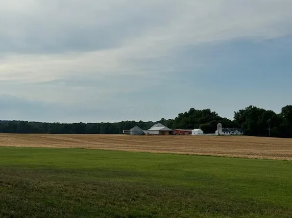 975 Thornwood Dr, Newark, OH 43056