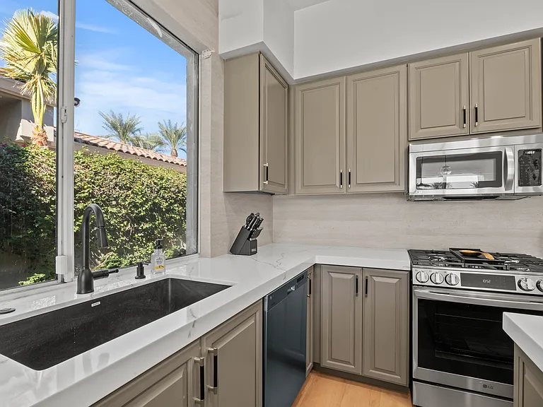 781 Box Canyon Trl — Photo 10