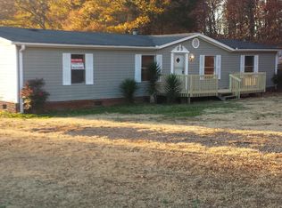 3 Homeplace Ct, Simpsonville, SC 29680