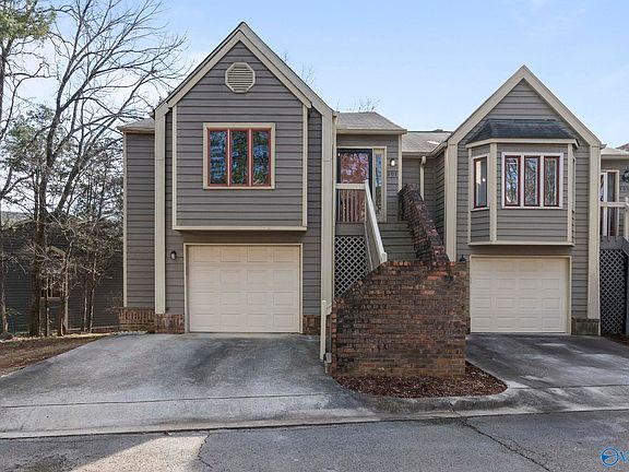 2nd image of 201 Mountain Ridge Dr SE