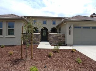 1555 Sunflower Dr, Hollister, CA 95023