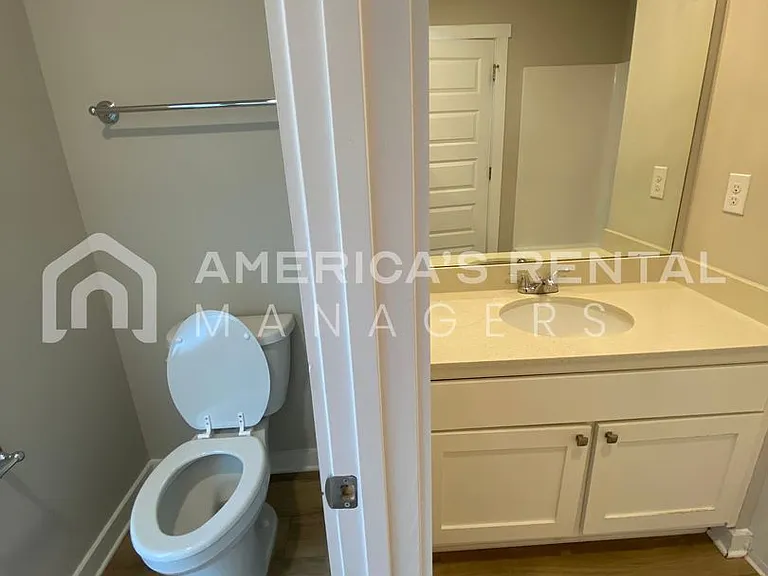 102 Edisto Cir — Photo 31