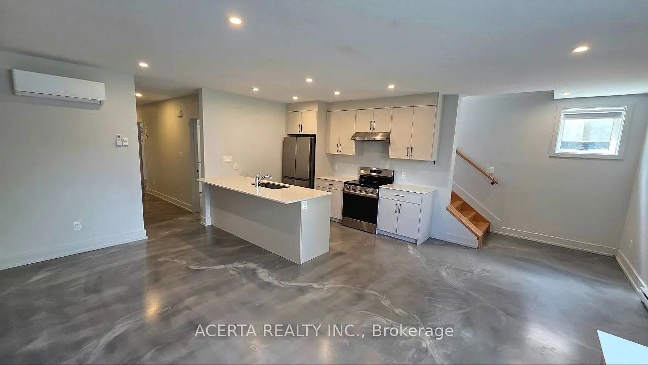 3 bed, $2,300 — Photo 3