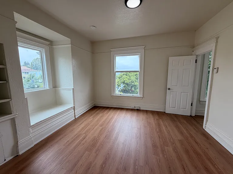 901 Georgia St #5 — Photo 8