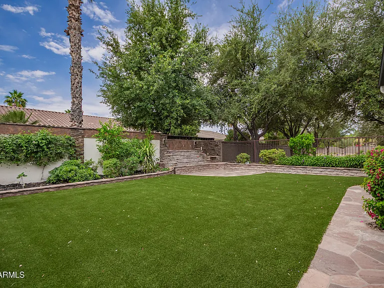 4711 E Buckboard Ct — Photo 39