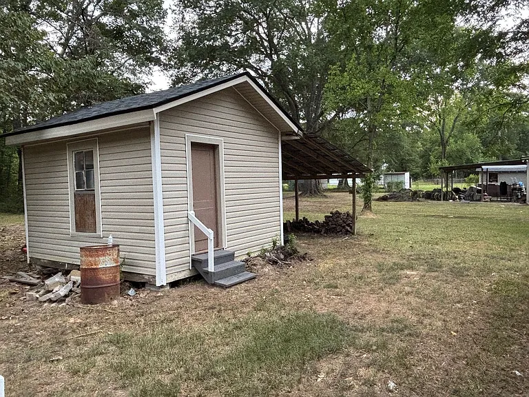 1213 Palmetto Rd — Photo 5