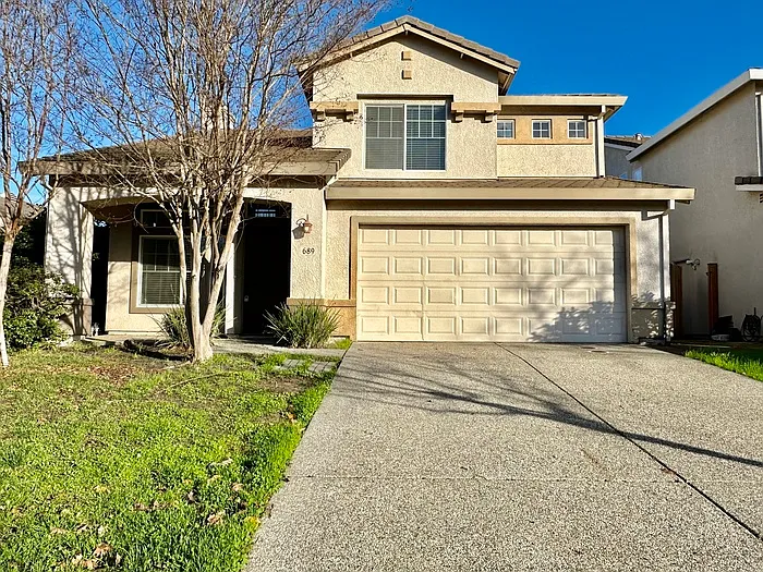 689 Regency Park Cir photo 1