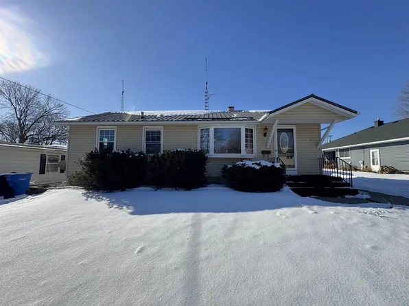 2207 12th Ave, Monroe, WI 53566