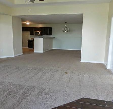 4th image of 4910 Bridgefield Dr
