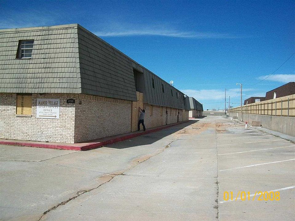1st image of 4759 NW Motif Manor Blvd