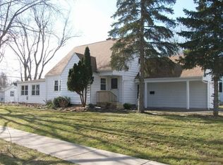 1564 Love Rd, Grand Island, NY 14072