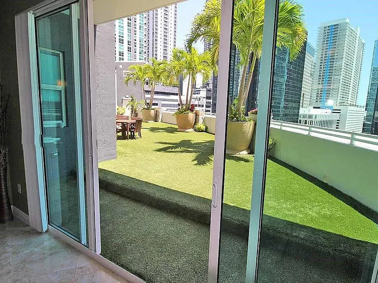 1250 S Miami Ave #802 — Photo 17