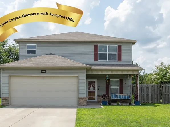 5070 W Claxton Cir, Fayetteville, AR 72704