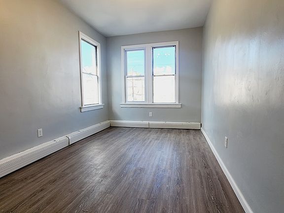 4th image of 53 Stegman St APT 3