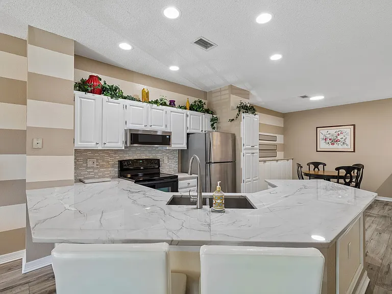 1010 Normandy Trace Rd — Photo 13